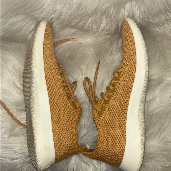 Allbirds women’s Lace-Up Sneakers W10 - Picture 7 of 7